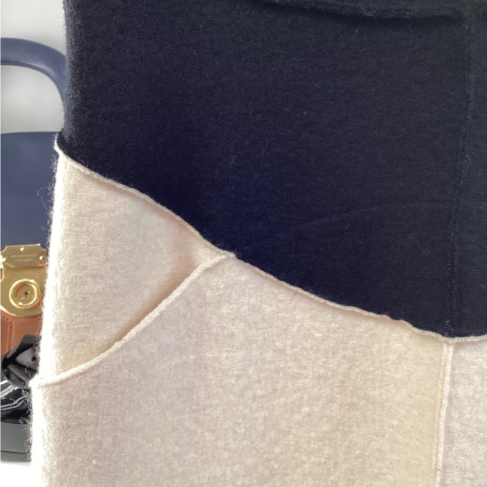 Chanel Sz 38 Black and Creme Sleeveless Wool Gown Dress - Picture 3 of 5